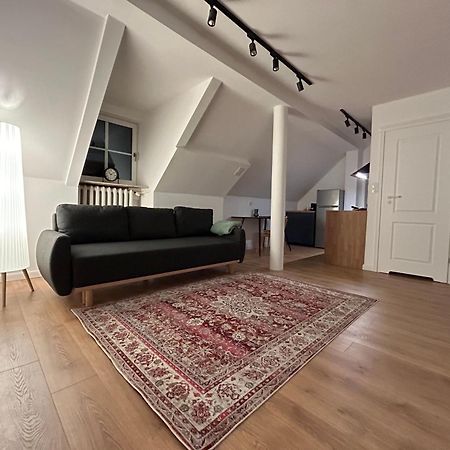 Old Tenement Apartment ワルシャワ エクステリア 写真