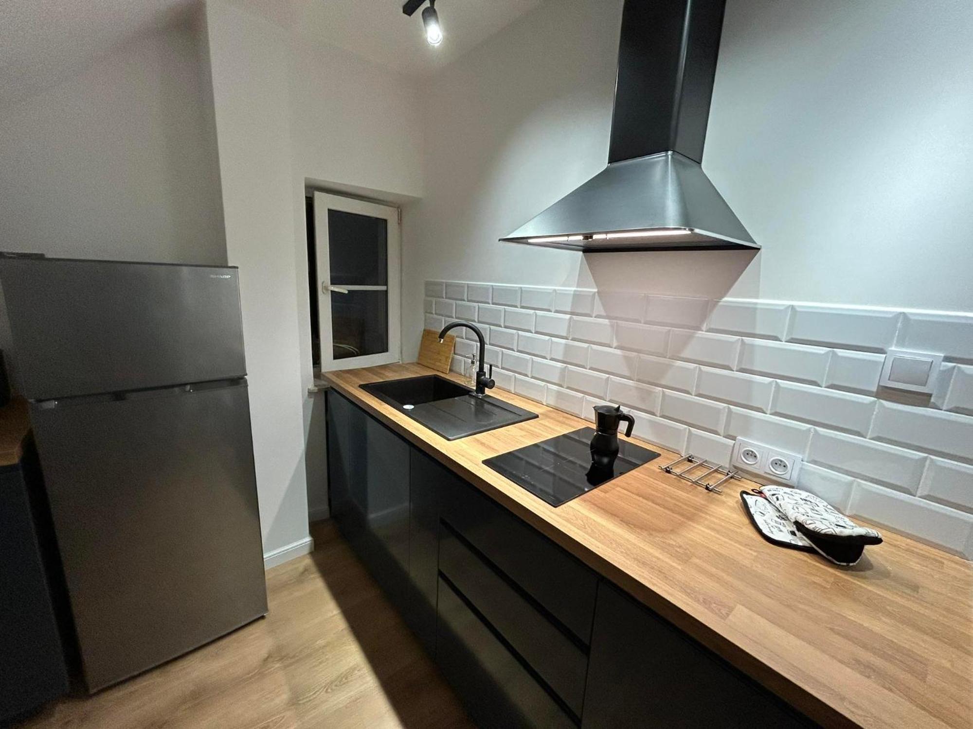 Old Tenement Apartment ワルシャワ エクステリア 写真